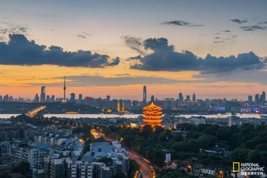 疫情过后,中西部两大城市群的浮沉。 疫情过后,中西部两大城市群的浮沉。