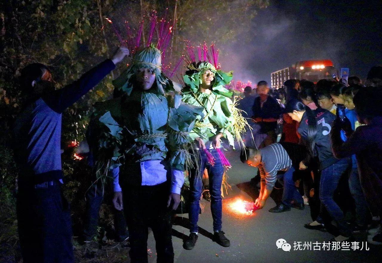 党溪村：驱魔辟邪火老虎