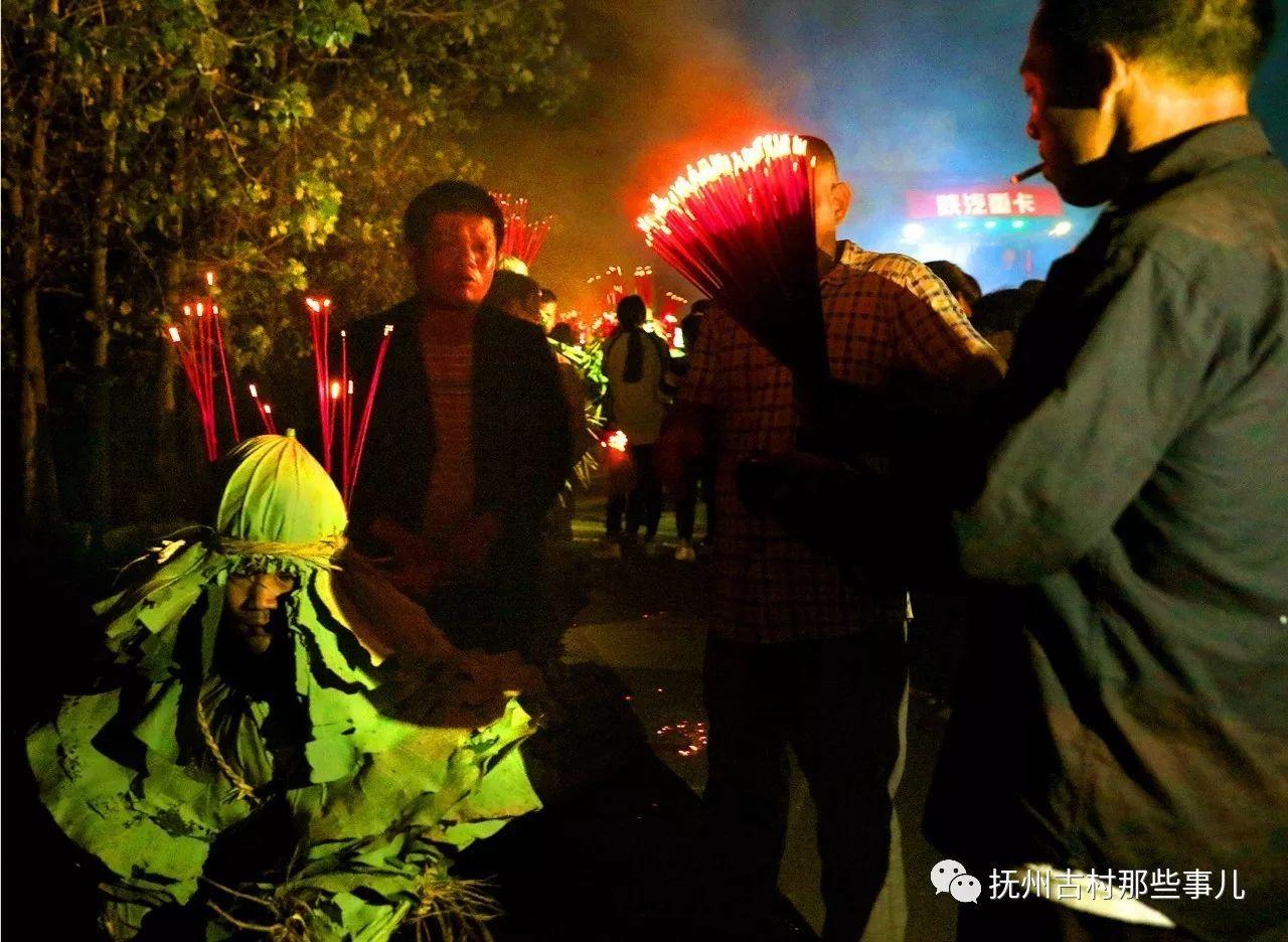 党溪村：驱魔辟邪火老虎