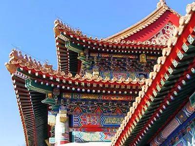 为什么中国建筑色彩单调，不像国外那样五彩缤纷？
