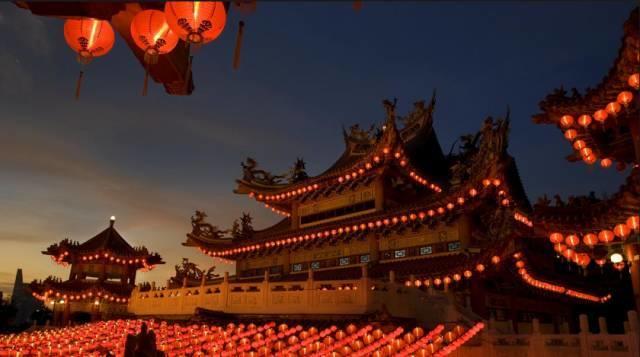 为什么中国建筑色彩单调，不像国外那样五彩缤纷？