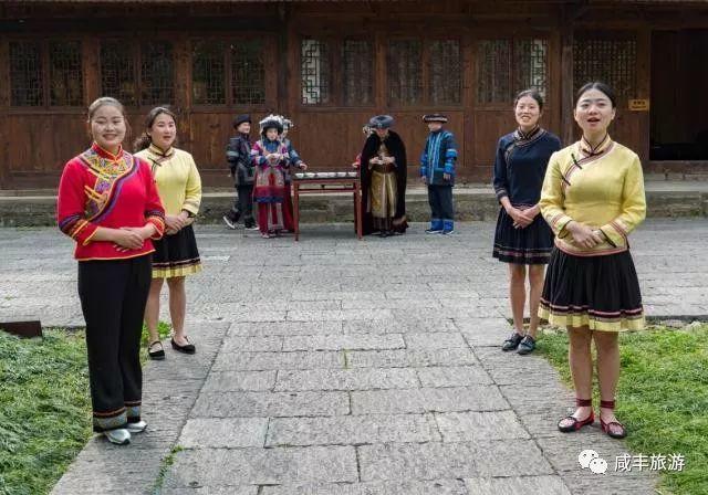 【身边的旅游人】唐中银、安银珍夫妇,用歌声唱出了民族地区淳朴与自然融合的人情味儿 ! 【身边的旅游人】唐中银、安银珍夫妇,用歌声唱出了民族地区淳朴与自然融合的人情味儿 !