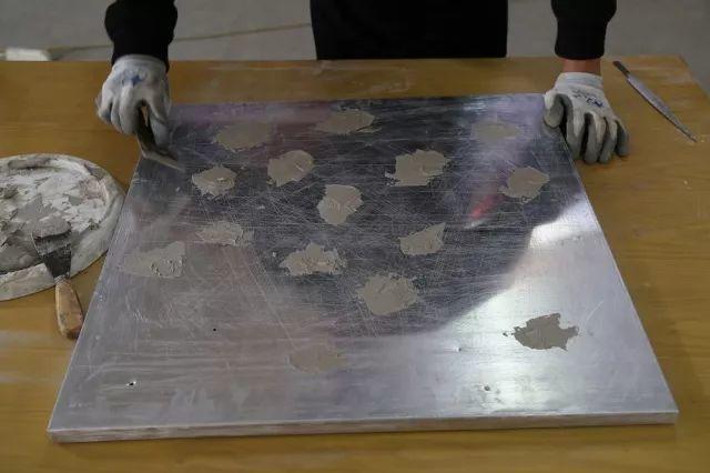 遗产视野丨泥地壁画制作:传统壁画技艺传承现场记录 遗产视野丨泥地壁画制作:传统壁画技艺传承现场记录