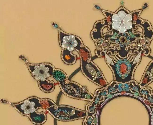金针玉指弄春丝 | 传统民间服饰上的吉祥图案