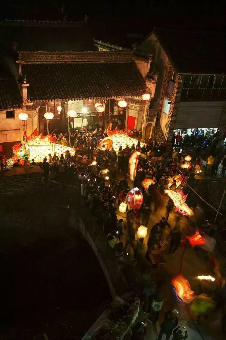 少年与鱼：汪满田鱼灯会