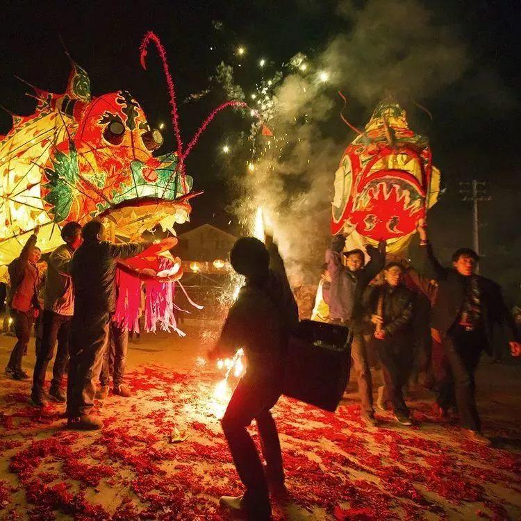 少年与鱼：汪满田鱼灯会