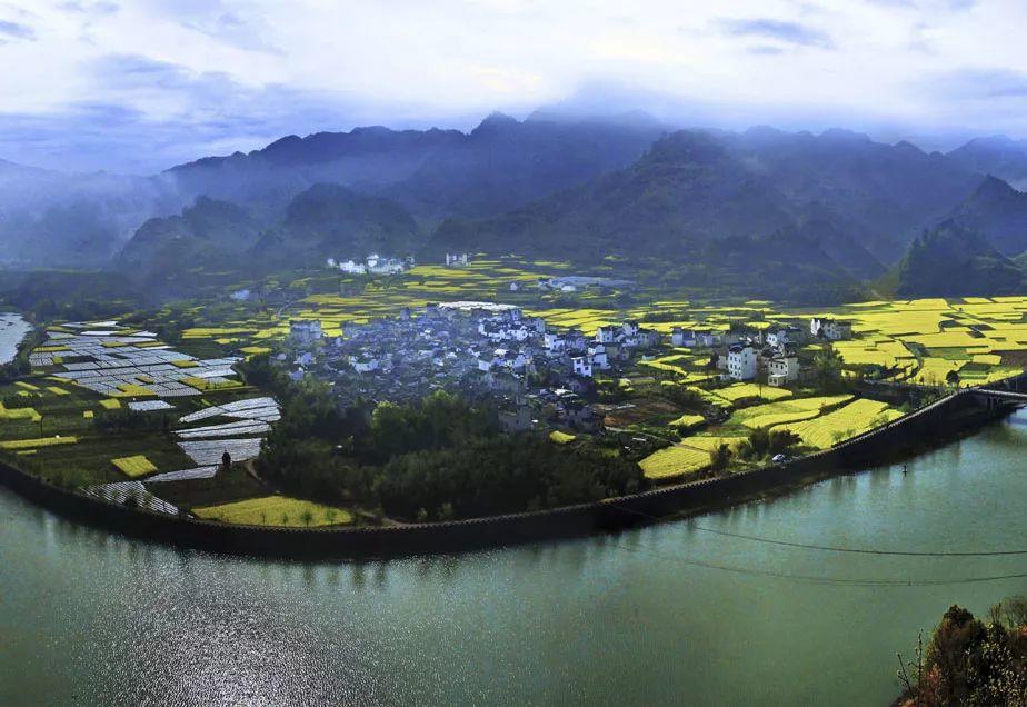 历史的无价瑰宝：绩溪古建筑中的家风家训