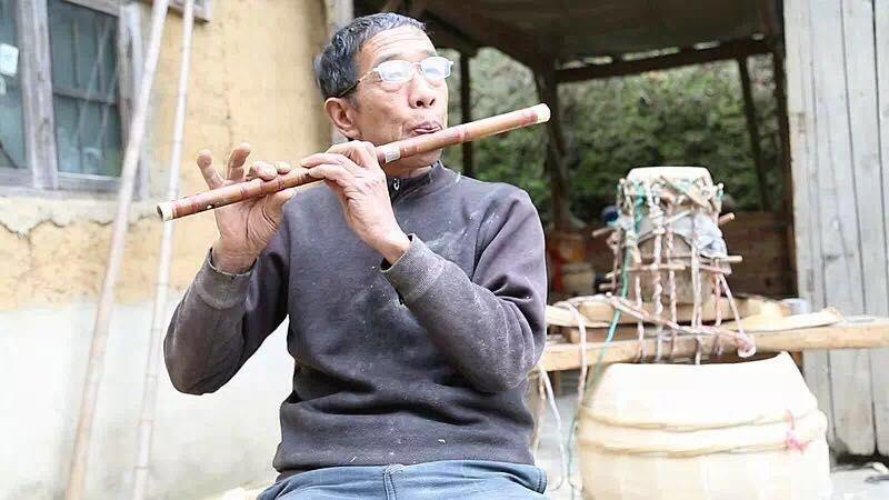 老手艺 | 藏在画家村里的民间制鼓人