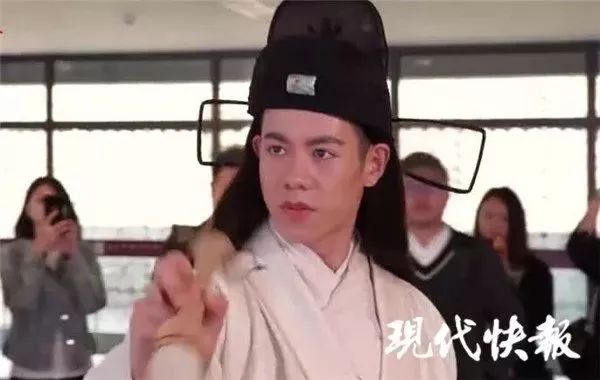 唐伯虎穿越到秦淮河畔，科举博物馆的文物全“活”了