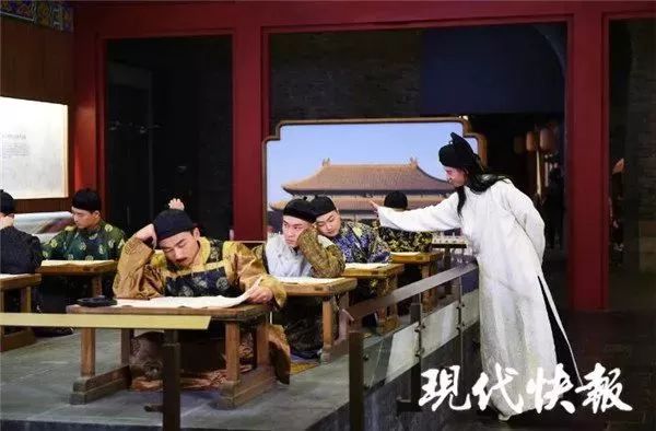 唐伯虎穿越到秦淮河畔，科举博物馆的文物全“活”了