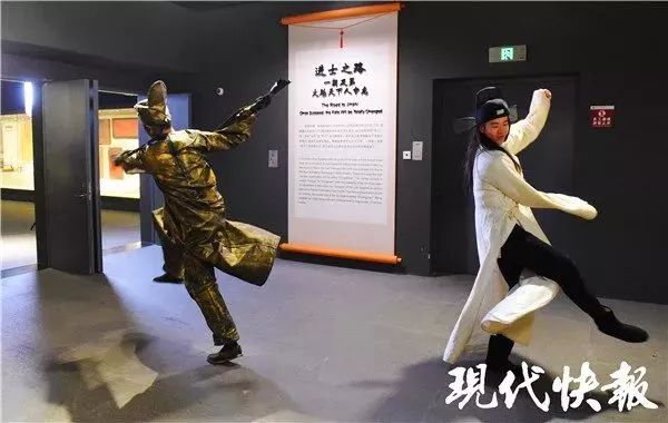 唐伯虎穿越到秦淮河畔，科举博物馆的文物全“活”了