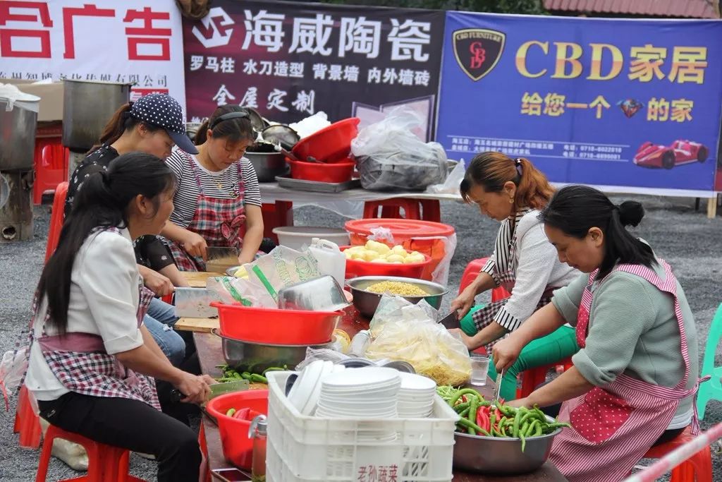 猫儿岭插秧节丨跑这么远就是为了到田里打个滚？？？