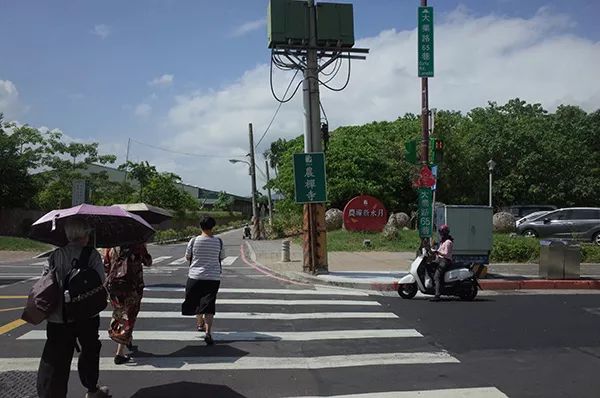 台北小调 | 都市净土：高架桥边的水月道场