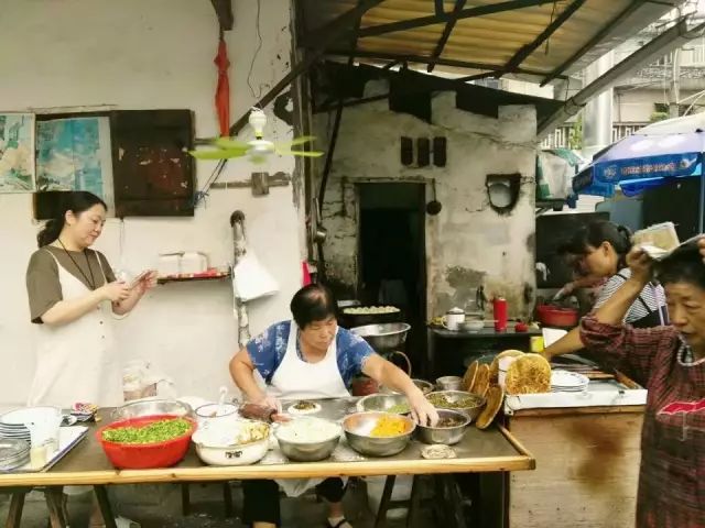 老虎灶小吃丨歙县“早点大王”，和一座县城的60年