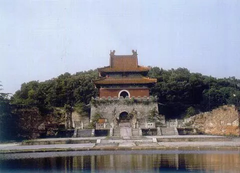 湖北江汉平原地区典型传统建筑——荆州城、明显陵知多少 湖北江汉平原地区典型传统建筑——荆州城、明显陵知多少