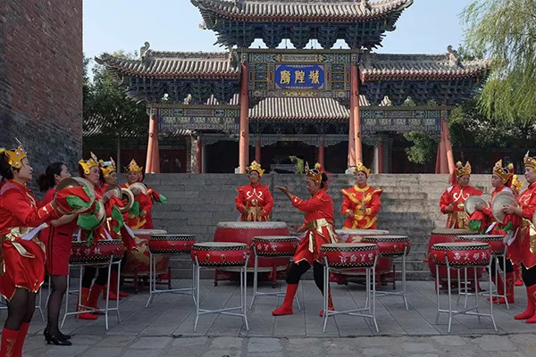 传承与活化建筑遗产，志愿者工作营连接两代人