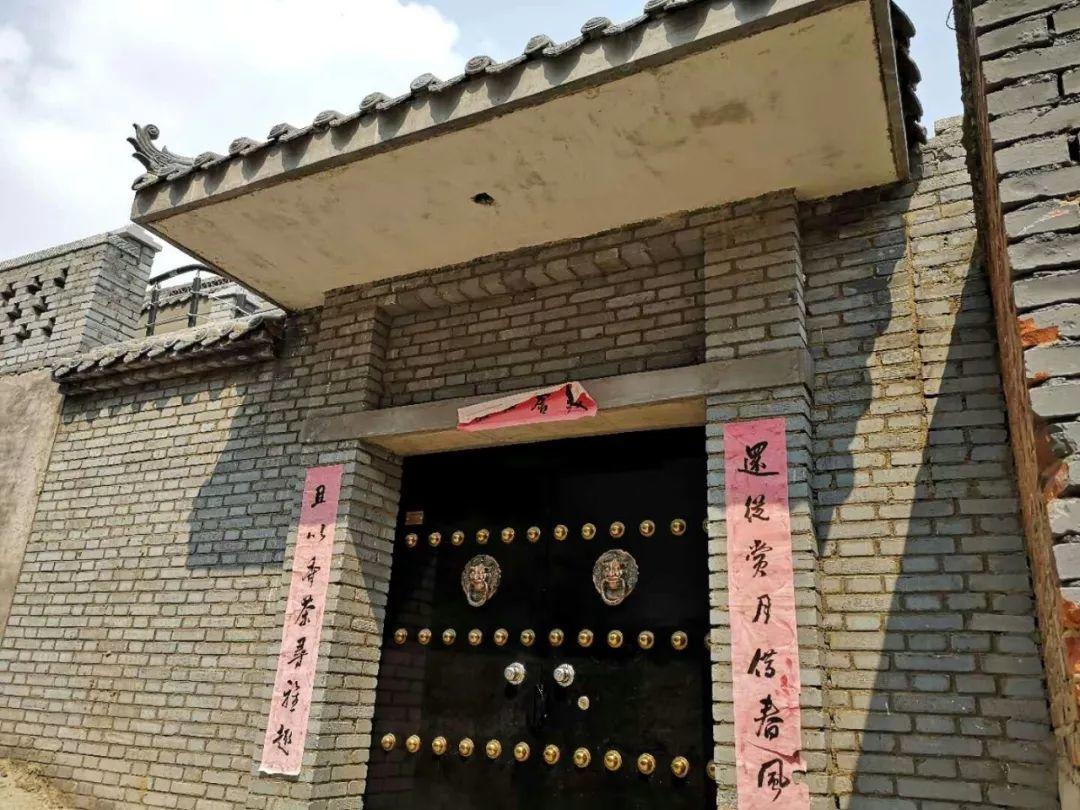 大梁江组歌之八《襟山带河大梁江》，何克宁词，马佶曲，刘秀文演唱