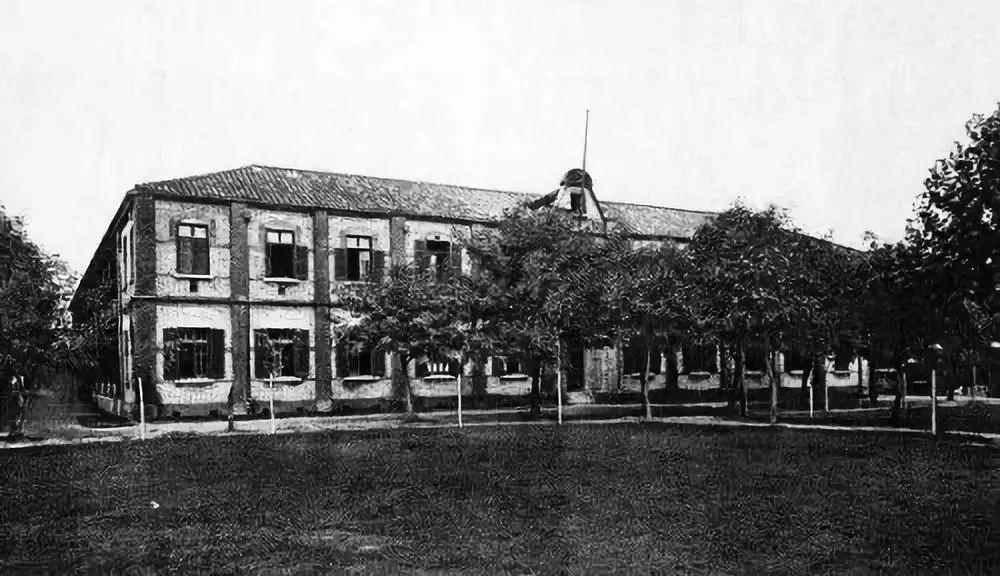 武汉，一座留不住大学生的“大学城”