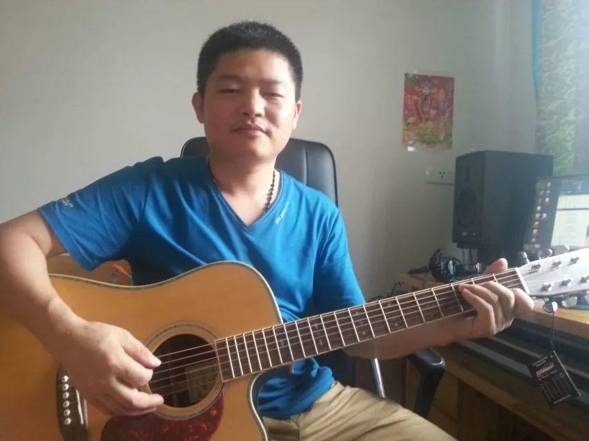 大梁江组歌之八《襟山带河大梁江》，何克宁词，马佶曲，刘秀文演唱