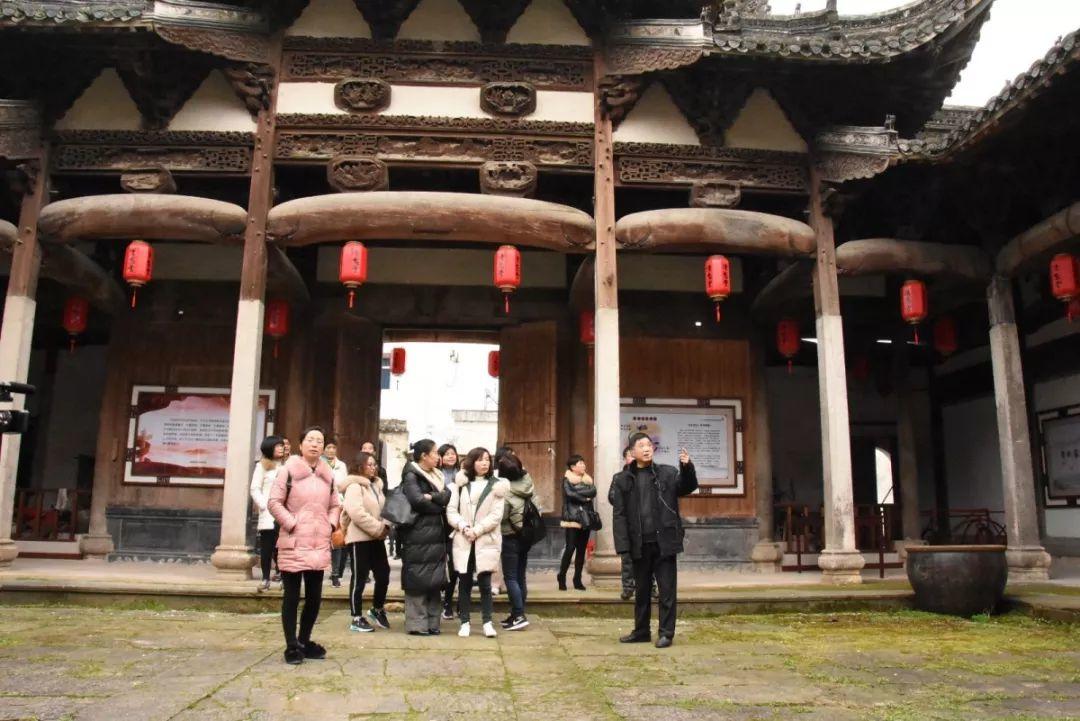 家风融旅游  传统文化吸眼球