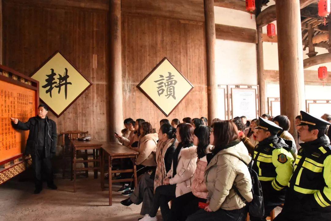 家风融旅游  传统文化吸眼球