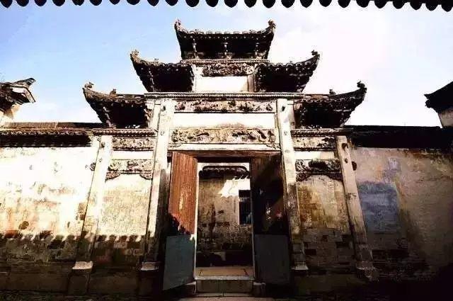 一个隐匿了千年的“画家村”，比宏村美，比西递安逸！如今终于一鸣惊人！