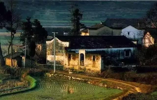 一个隐匿了千年的“画家村”，比宏村美，比西递安逸！如今终于一鸣惊人！