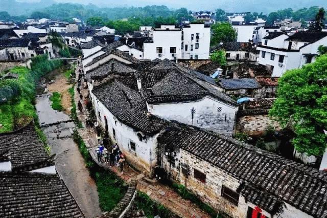 一个隐匿了千年的“画家村”，比宏村美，比西递安逸！如今终于一鸣惊人！