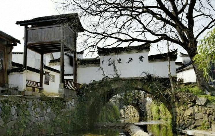 一个隐匿了千年的“画家村”，比宏村美，比西递安逸！如今终于一鸣惊人！