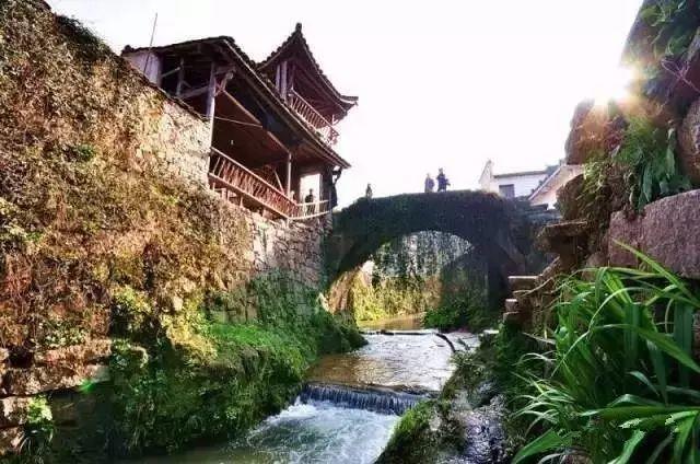 一个隐匿了千年的“画家村”，比宏村美，比西递安逸！如今终于一鸣惊人！
