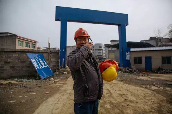 易地搬迁③｜湖南凤凰：水晶球工厂从江浙迁到安置区旁