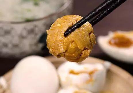 这美味，我先吃，你随意
