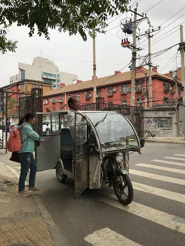 五环外的北京：菜市场、回迁房与远郊新城