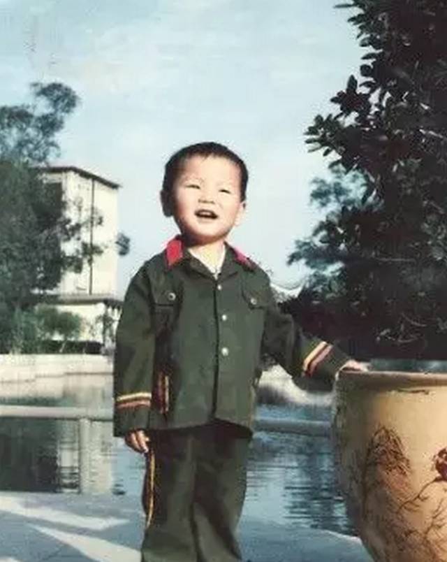 愿芳华逝去 心态常青 | 这些老照片，献给我们回不去的童年！
