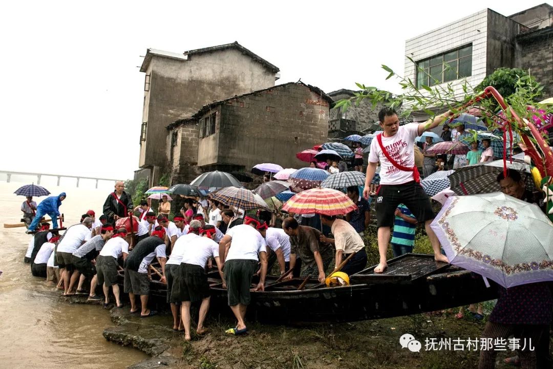 浒湾街：最忆端阳起龙舟