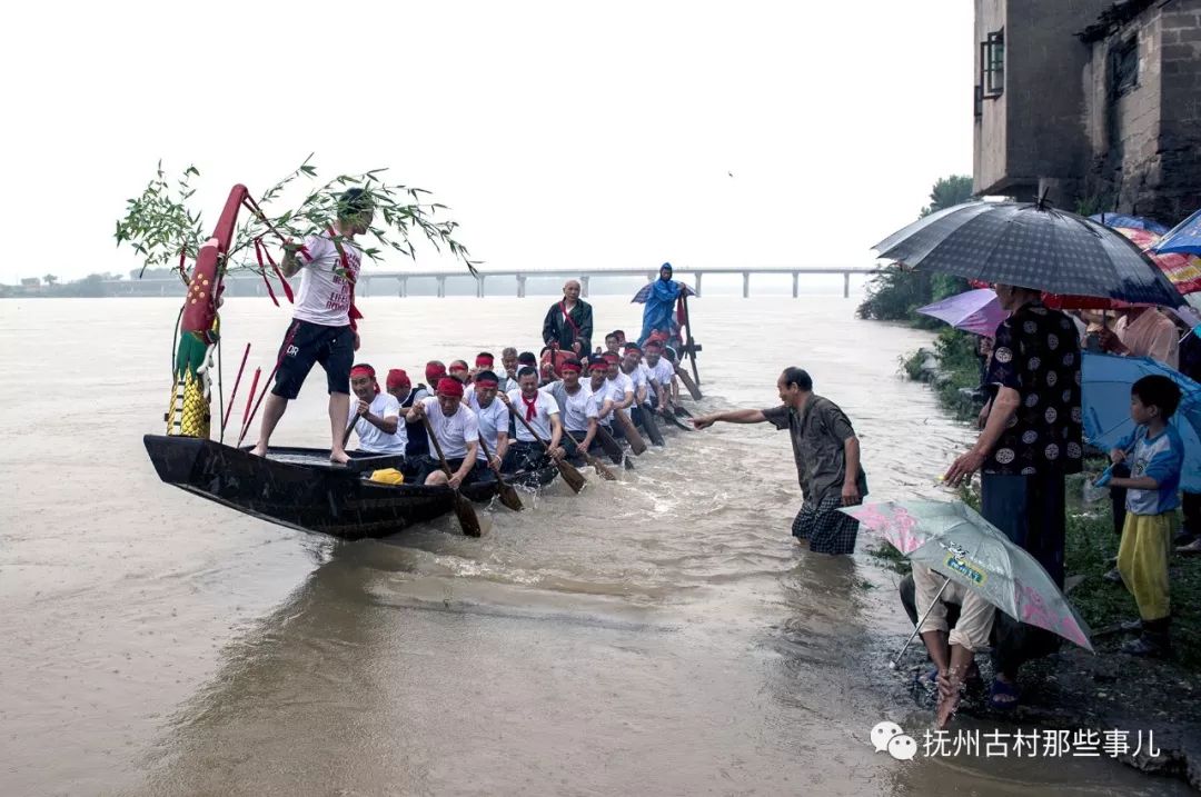 浒湾街：最忆端阳起龙舟