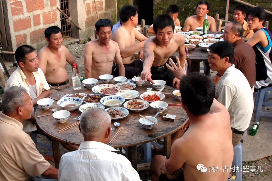 浒湾街：最忆端阳起龙舟