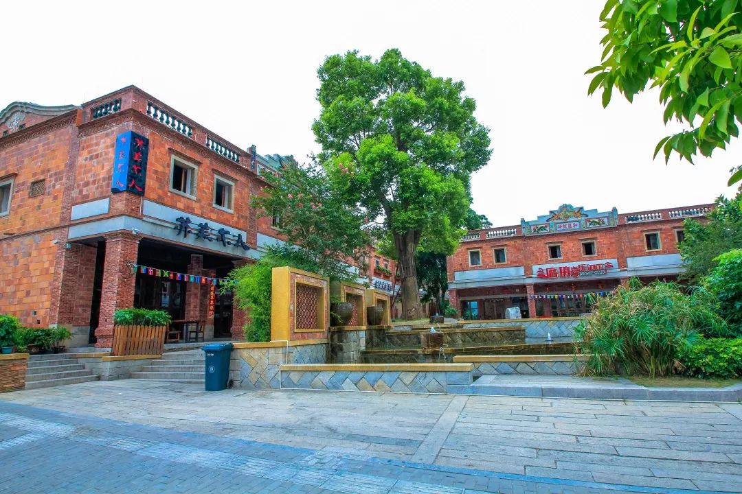 谁在守护《西虹市首富》里那一抹胭脂红? 谁在守护《西虹市首富》里那一抹胭脂红?