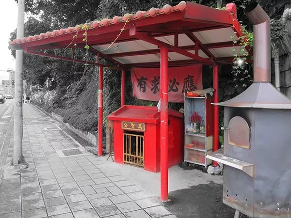 城市漫步·实录︱寄生之庙：记录现象本身