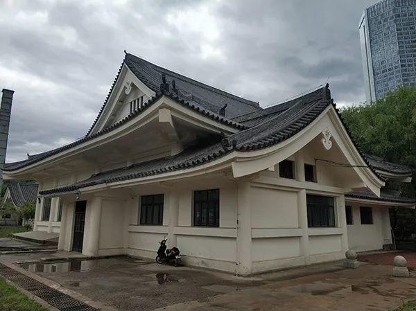 探访南满铁路⑫｜长春：纸壳箱搭起的城堡