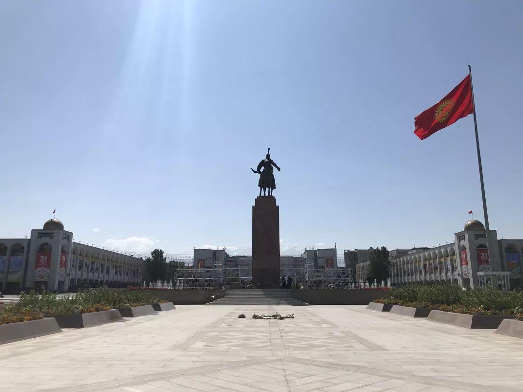 在比什凯克寻找苏维埃的城市乌托邦