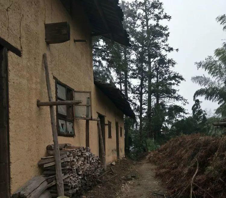 一个人一个村一条古道
