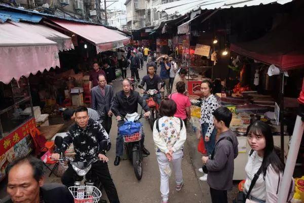 影集｜高墙内的图像权：环境故事肖像