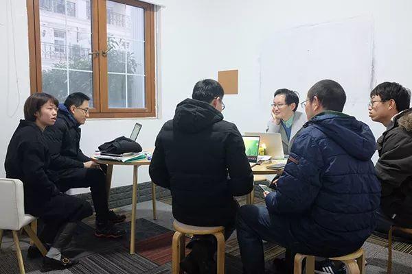 《魔都漫步》首发活动：城市漫步·社群在造｜2018年尾，我们探访了久牵的孩子