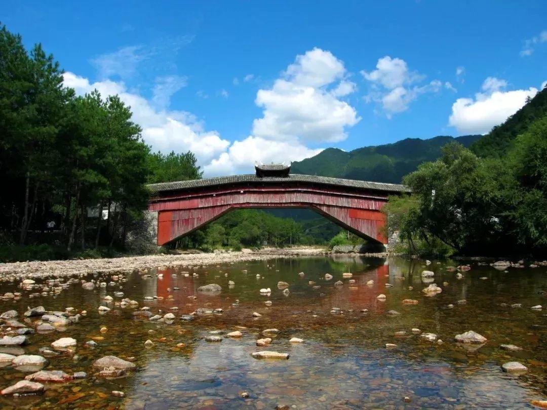 丽水千年古村落: 青山绿水间的世外桃源