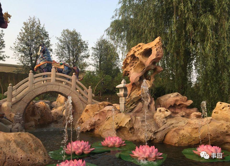 揭开主题包装的秘密，一天时间让你全面了解迪士尼是怎么建成的！