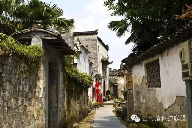 徽派古民居建筑的典范：西递古村落