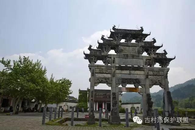 徽派古民居建筑的典范：西递古村落