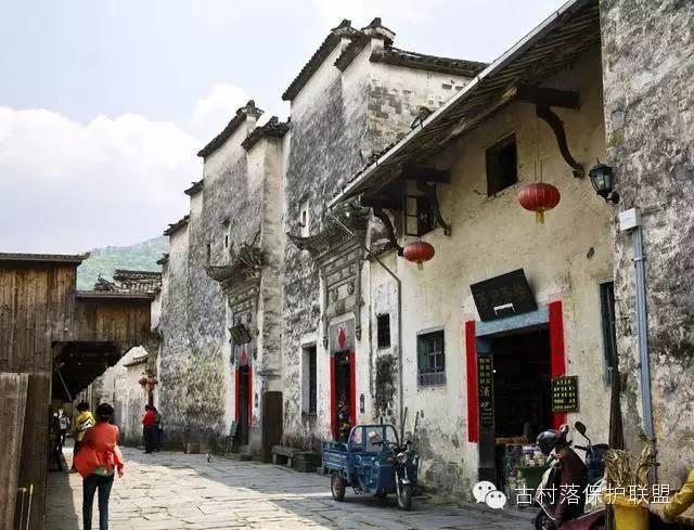 徽派古民居建筑的典范：西递古村落