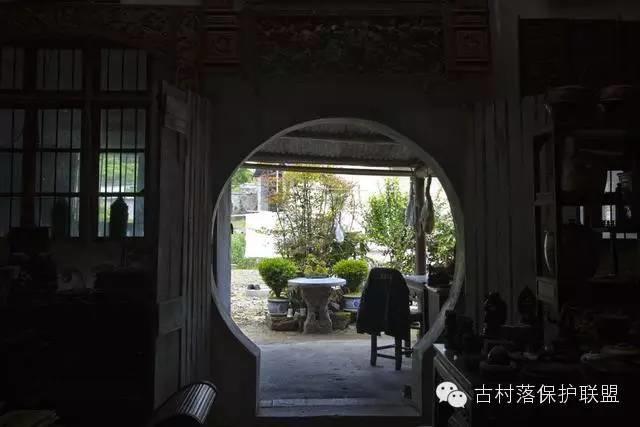徽派古民居建筑的典范：西递古村落